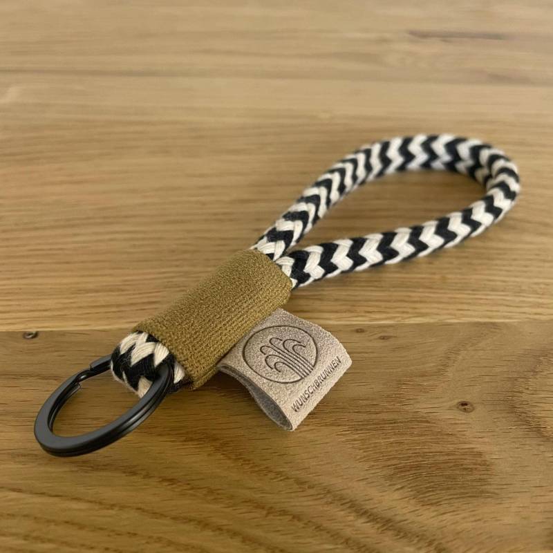 Expressversand // Schlüsselband "Gold" | Wunschbrunnen von studiowunschbrunnen