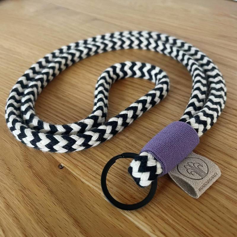 Expressversand // Schlüsselband "Lila" | Wunschbrunnen von studiowunschbrunnen