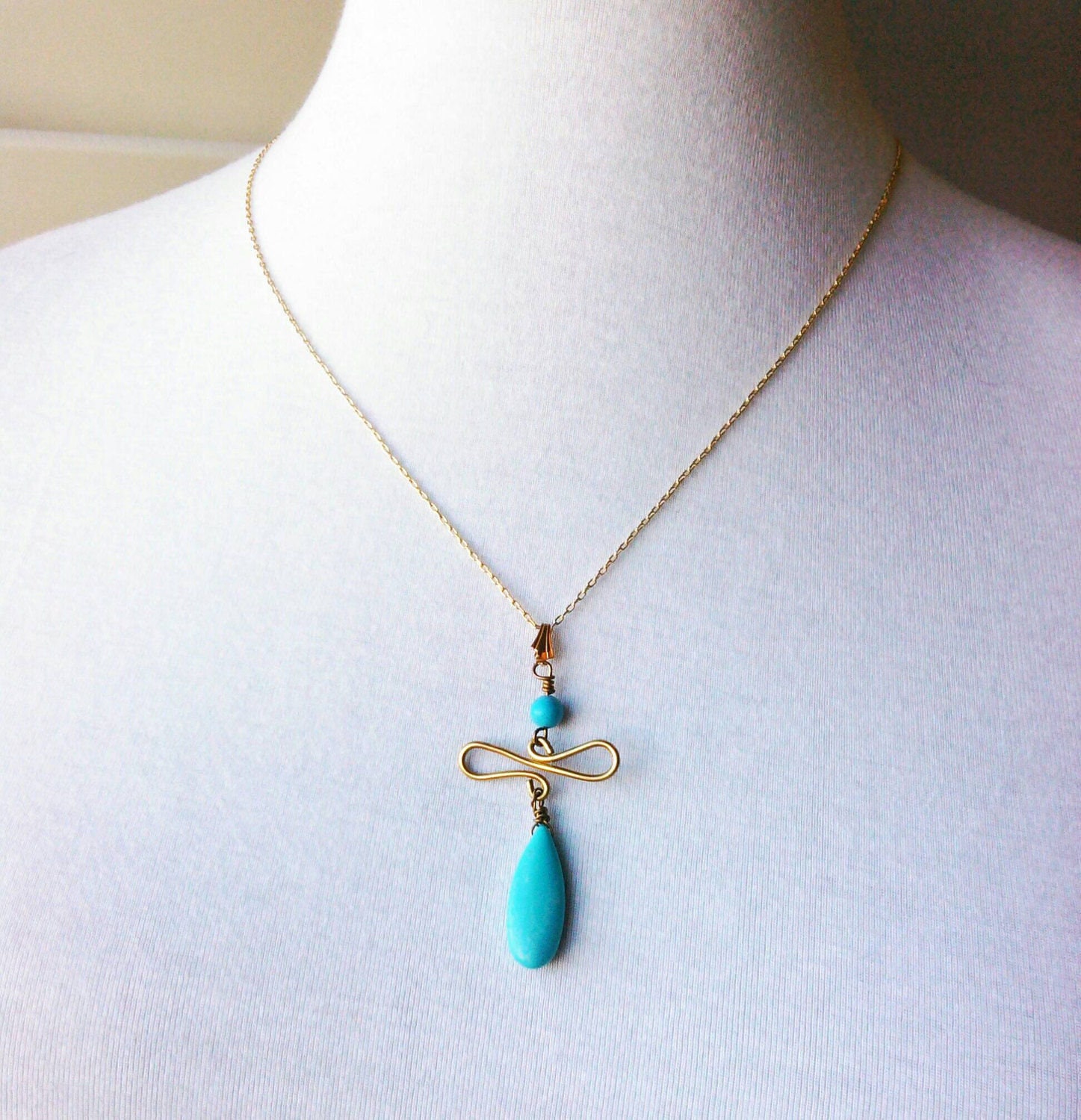 Türkis Howlite Und Draht Anhänger von stufandnonsense