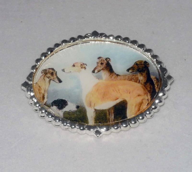 Altered Vintage Kunst Brosche Pin Fünf Windhunde, Wählen Sie Eine Vergoldete Oder Versilberte Fassung Altered Vintage Kunst Brosche Pin Fünf Windhunde, Wählen Sie Eine Vergoldete Oder Versilberte Fassung von suebero