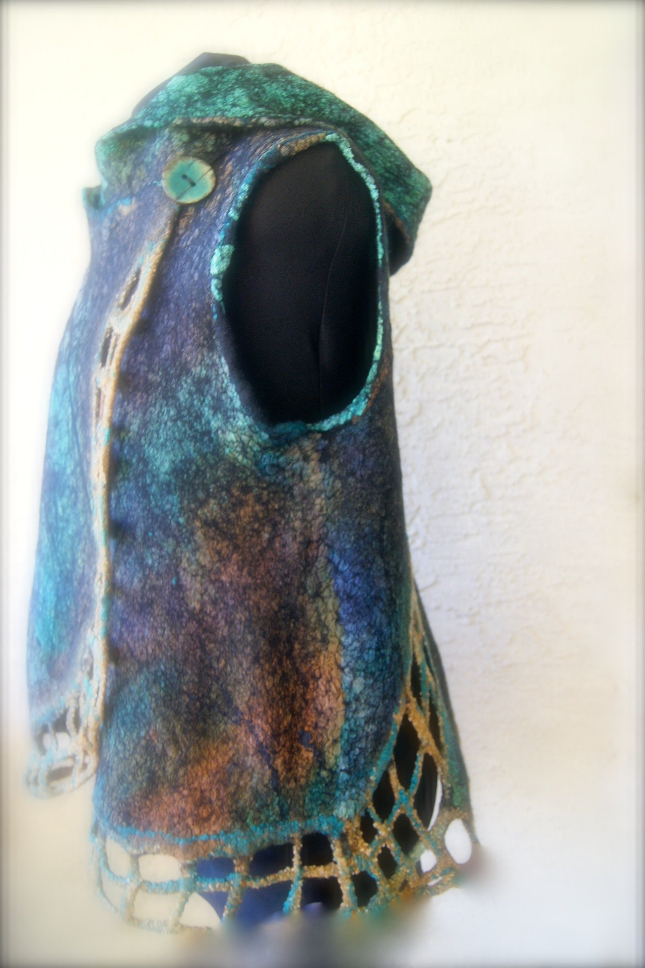 Nuno Gefilzte Hoodie Weste Zuvor Getragen | Leicht Getragen von sugarplumoriginals