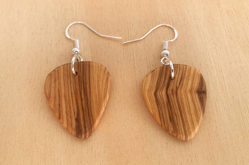 Plektrum Ohrringe Aus Olivenholz Handgefertigt Plektrum Ohrringe Aus Olivenholz Handgefertigt von sumadesignshop