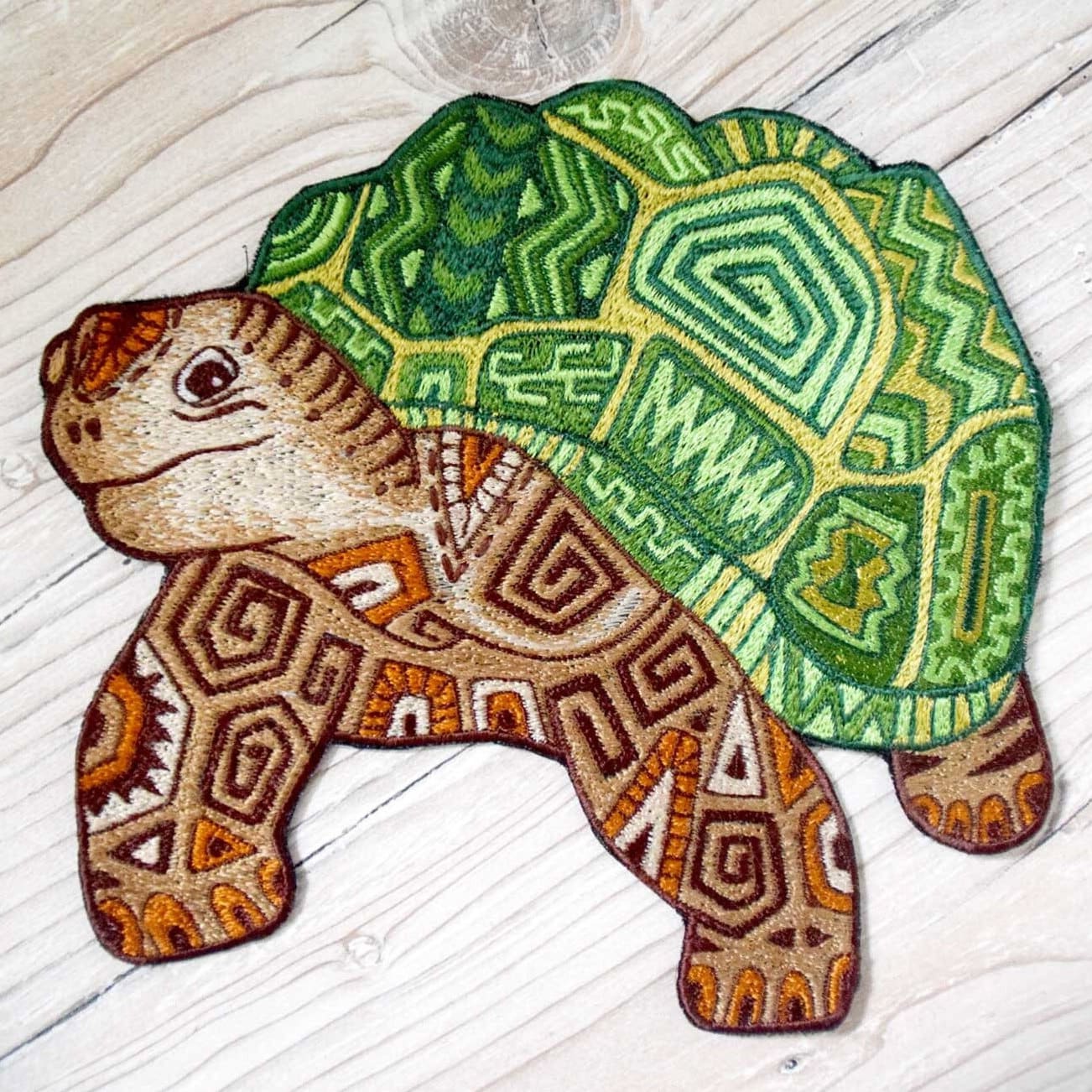 Schildkröte Mandala Aufnäher, Stickkunst, Applikation, Pin, Handmade With Love, Ohne Computerprogramm, 18x18cm von sunayaCreation