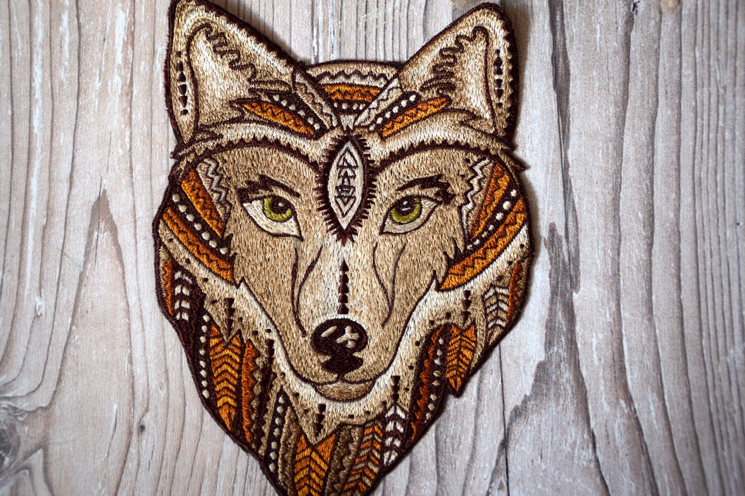 Wolf Aufnäher, Aufnäher Wolf, Handgemachte Stickerei, Stitchery, Pin, Flicken, Handmade With Love, 20 X 13, 5 cm von sunayaCreation