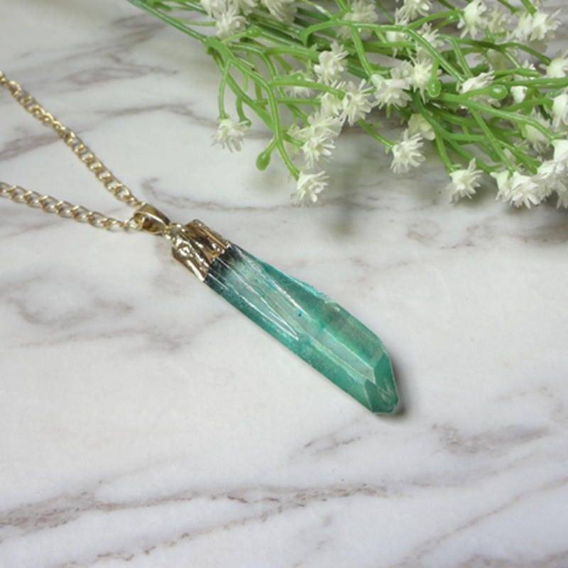 Druzy Grün Kristall Rohedelstein Vergoldete Anhänger Halskette 1124 von sunnylianghandmade