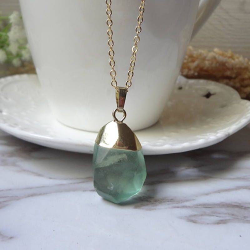 Druzy Grüner Tropfen Kristall Rohedelstein Vergoldete Anhänger Halskette 1130 von sunnylianghandmade