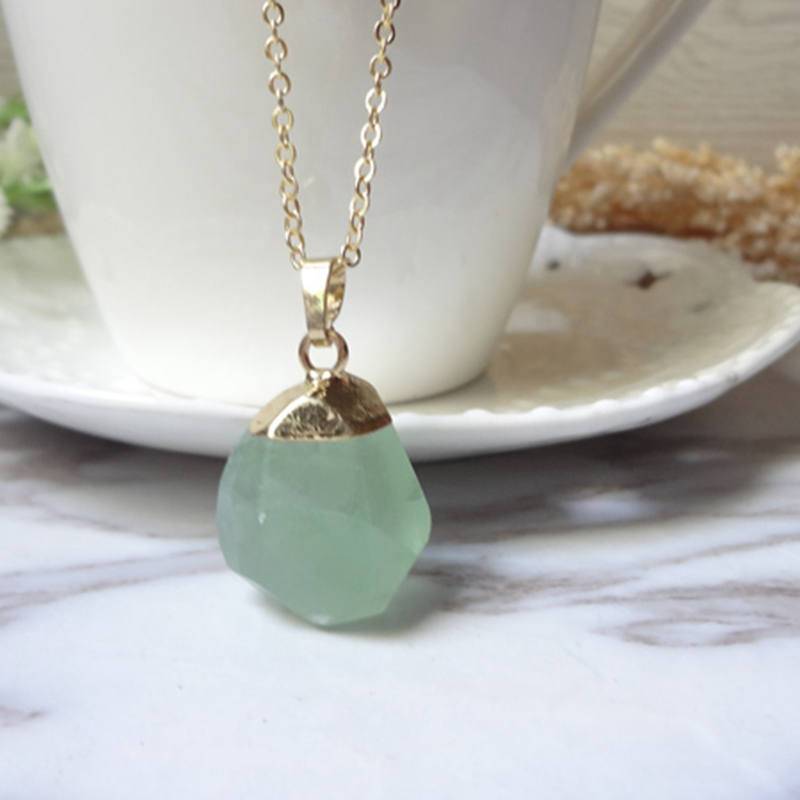 Druzy Grüner Tropfen Kristall Rohedelstein Vergoldete Anhänger Halskette 1131 von sunnylianghandmade
