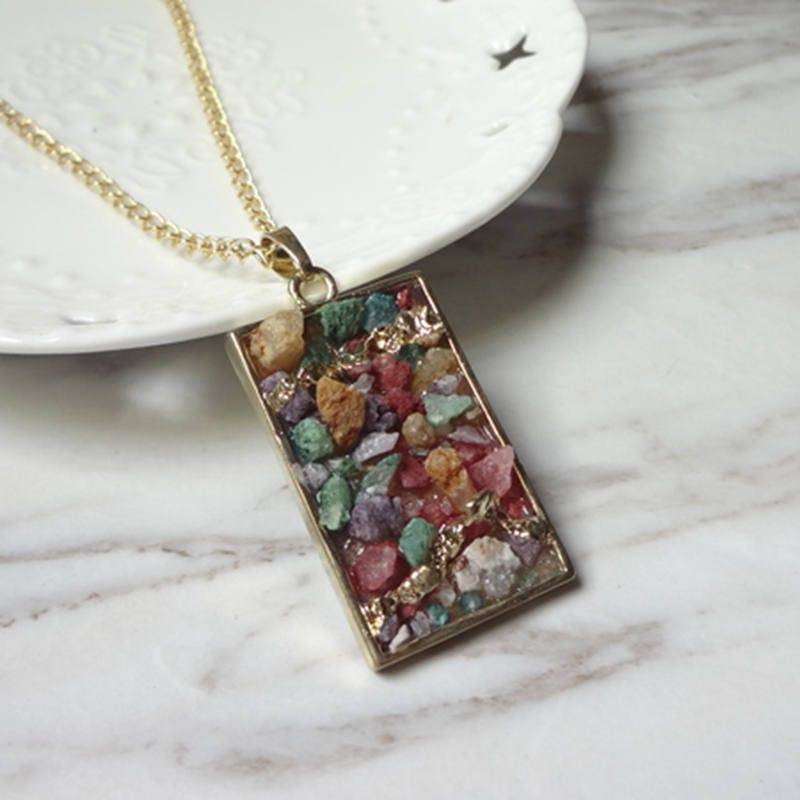 Farbe Stein Natur Edelstein Statement Anhänger Halskette 1119 von sunnylianghandmade