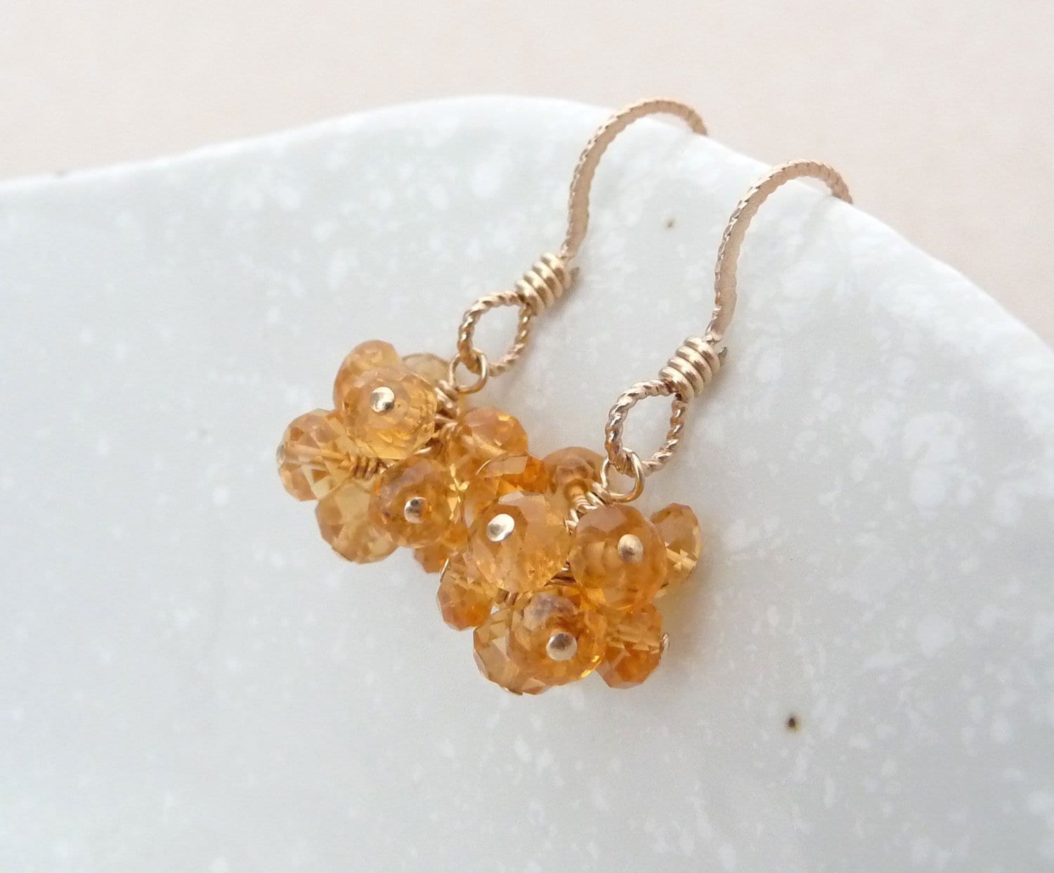 Citrin Pompom Ohrringe, Edelstein Zierliche Kleine Ohrringe Citrin Pompom Ohrringe, Edelstein Zierliche Kleine Ohrringe von sunnymarigold
