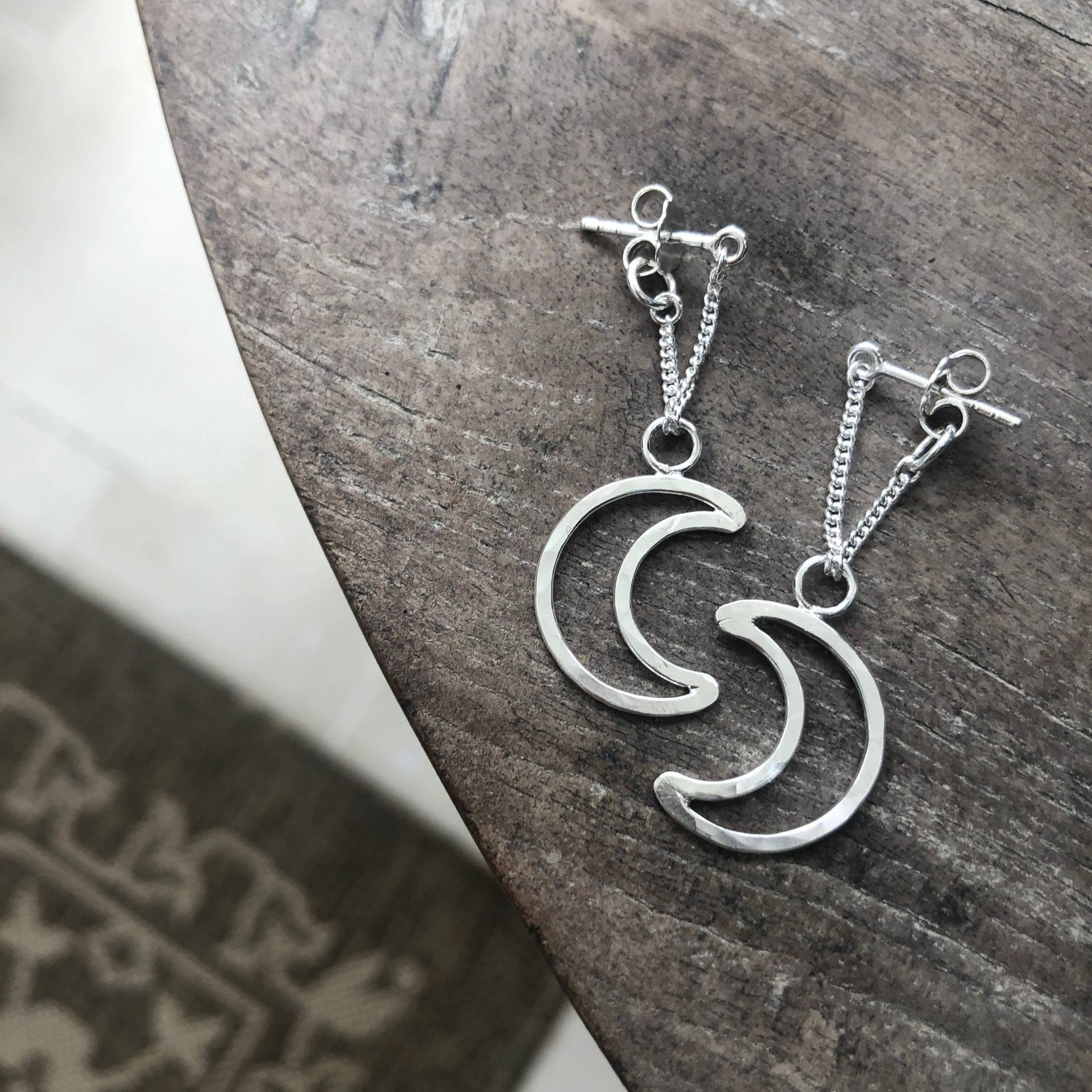Luna Kette Sterling Silber Halbmond Ohrstecker, Schlichte Mond Ohrringe, Hypoallergene Geschenk Luna Kette Sterling Silber Halbmond Ohrstecker, Schlichte Mond Ohrringe, Hypoallergene Geschenk von sunsarajewellery