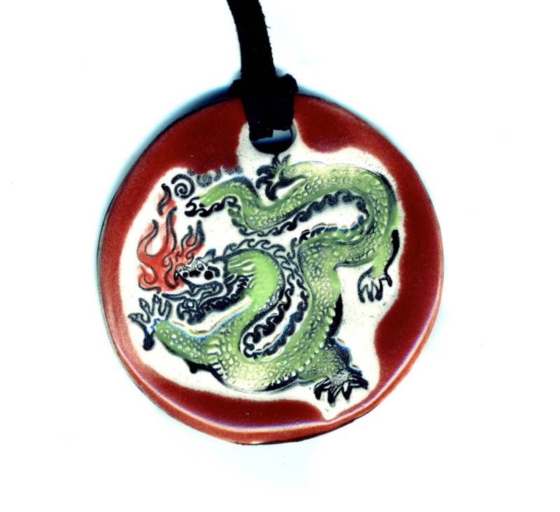 Drachen Keramik Halskette in Rot von surly
