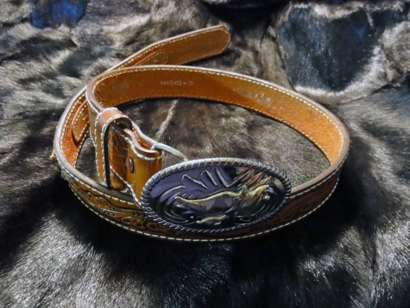 Vintage Nocona Punzierte Ledergürtel Gürtelschnalle 28 Western Style von susiesboutiquecloths