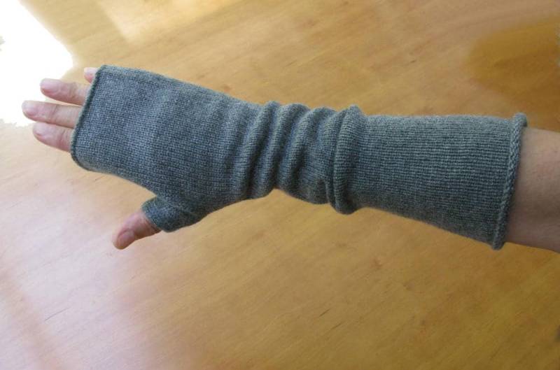 100% 4Fädige Kaschmir Armstulpen von suttonsknitwear