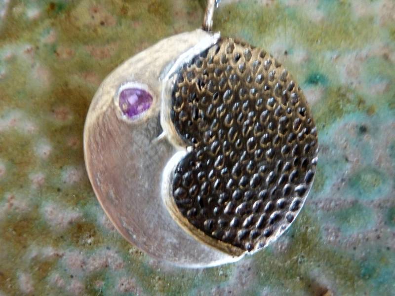 Moon Shadow Necklace Ist Inspiriert Von Einem Lied Und Einer Stimmung - Hell Dunkel in Sternenklaren Nacht. Ein Feiner Silberfarbener Kettenanhänger von swagbagsplus