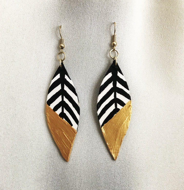 Gestreifte Leder Federn von sweetmerloDesign