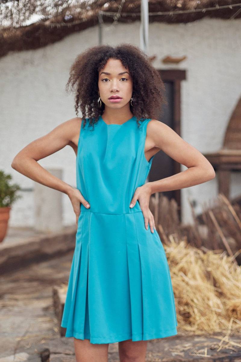 Größe M, Grünes Mod Kleid/ Amal 60Er Jahre Etuikleid/ Plissee/ Brautjungfer Kleid/Abschlusskleid von swingingchicksshop