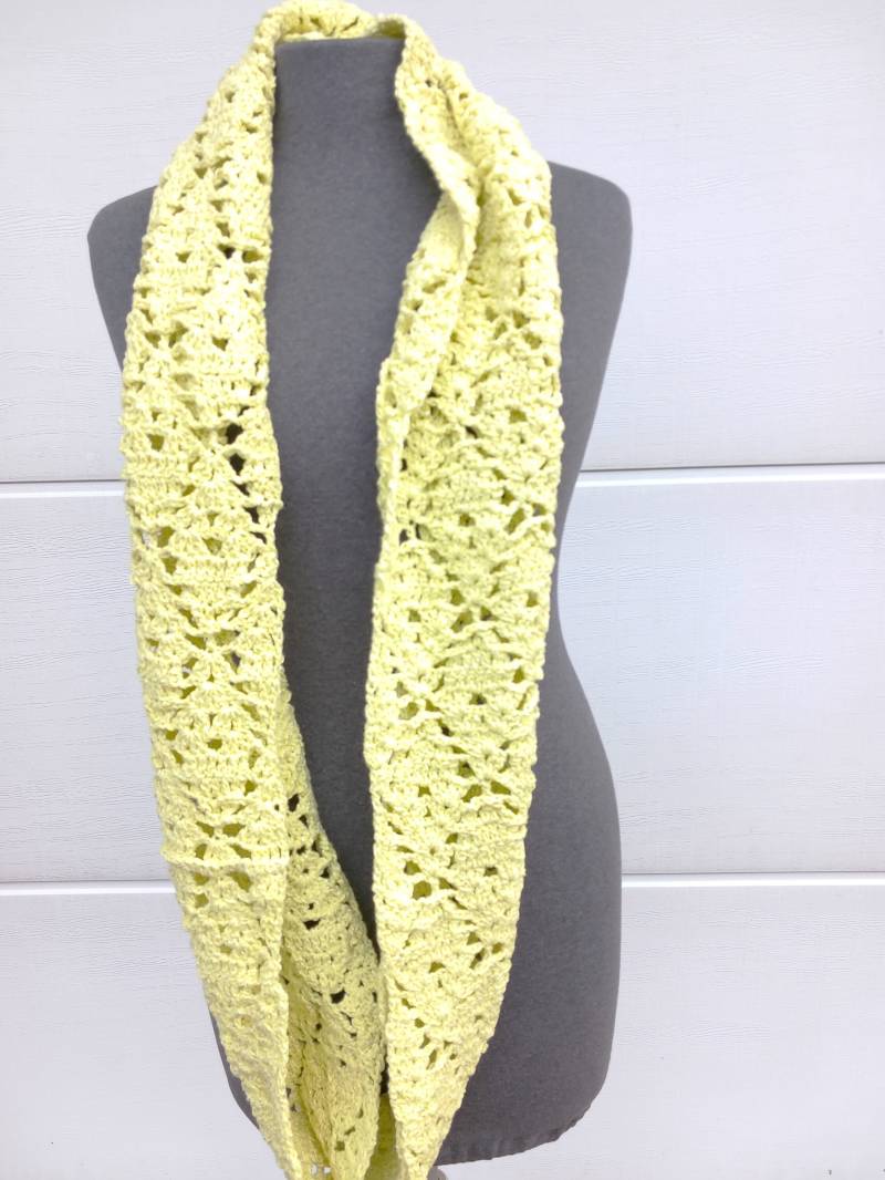 Sommerloop Gehäkelt , Handarbeit, Aus Schoppel Garn Amiga Handmade von sylviedesignShop