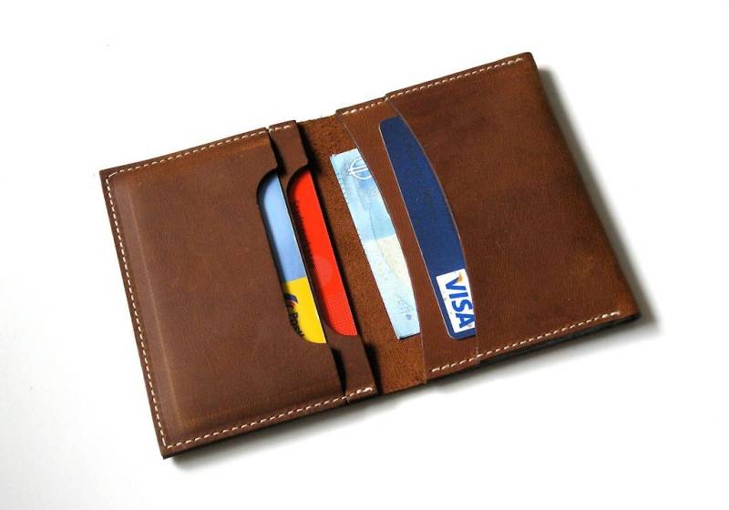 Leather Wallet, Small Personalized Minimalist Mens Card Custom Holder Wallet von tamiiStudio
