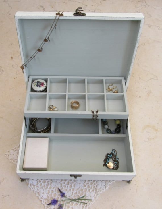 Holz-Schmuckkästchen Cremig-Verträumt "Shabby Chic", Schmuckkästchen Vintage, Geschenk Für Sie von tammnoony