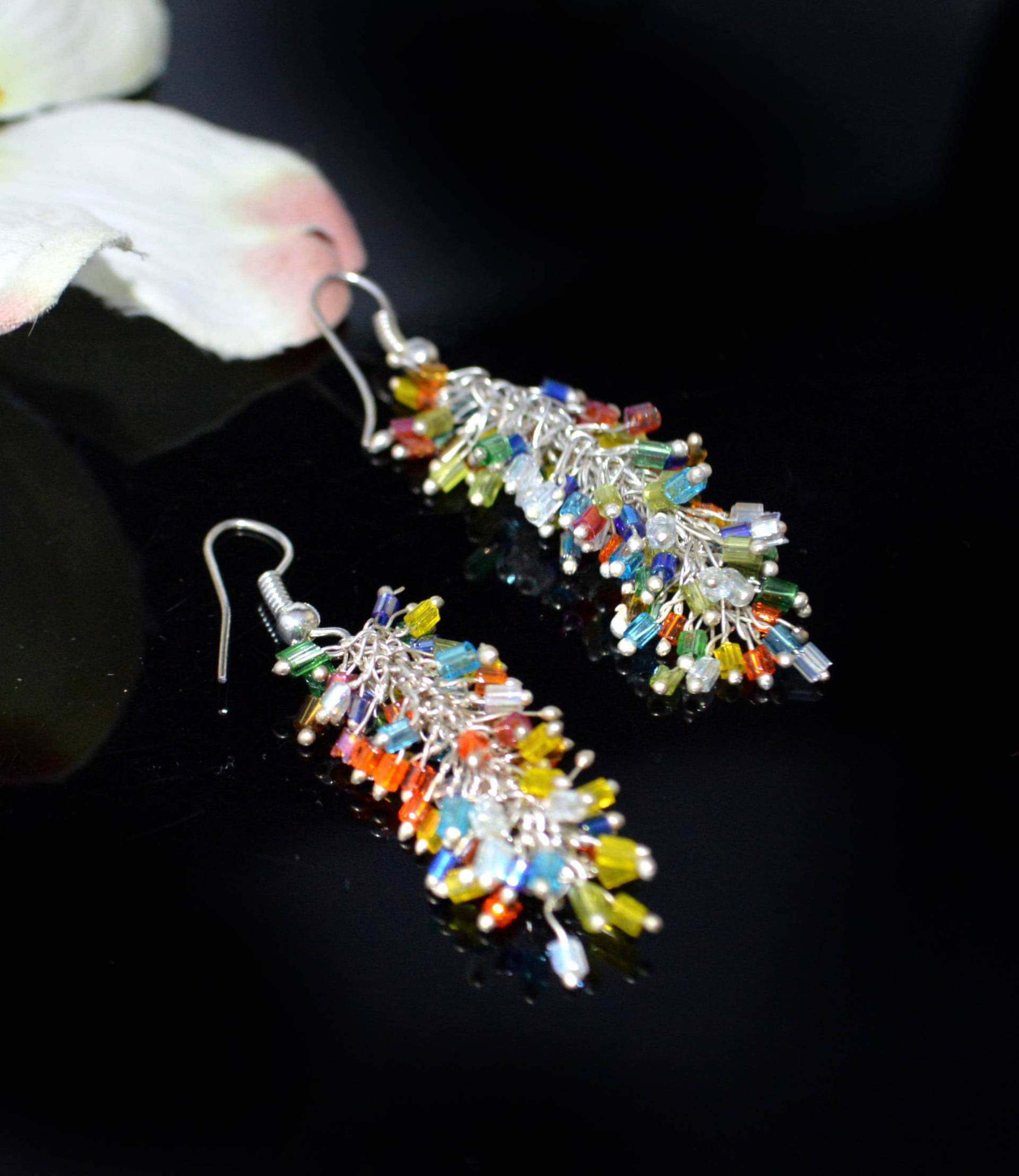 Cluster Ohrringe-Bunte Boho Ohrringe - Baumeln Ohrringe-Perlen Schmuck Tragen, Um Ohrringe-Leichten Handgemachten Zu Arbeiten von taneesijewelry