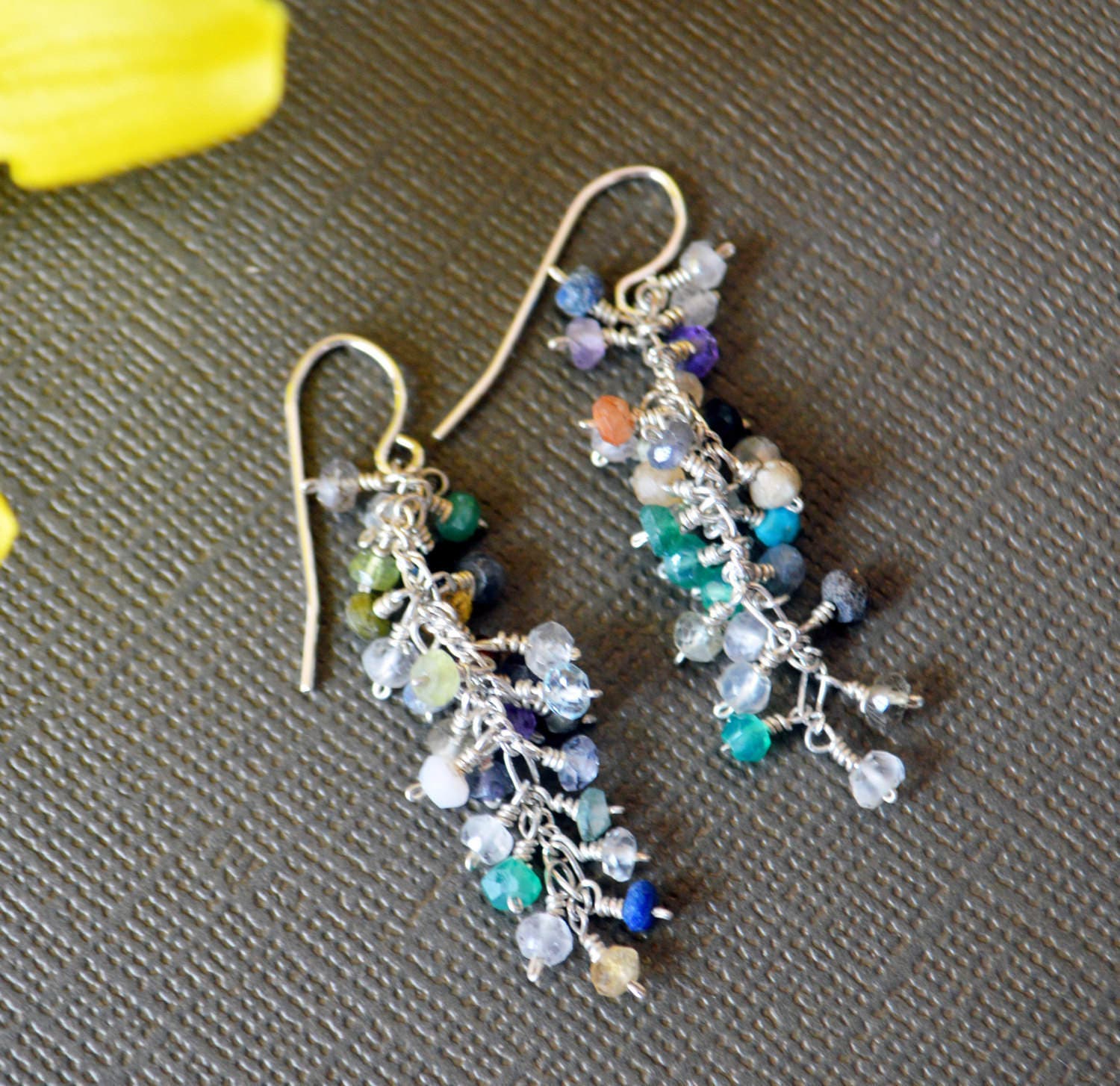 Etsy-Schmuck, Cluster-Edelstein-Ohrringe, Geburtsstein-Schmuck, Mit Draht Umwickelter Brautschmuck, Ohrringe Aus 925Er-sterlingsilber Von Taneesi von taneesijewelry