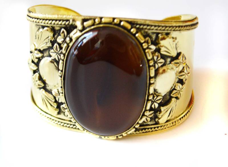 Gold Cuff Armband, Seltener Brauner Onyx Cuff, Edelstein Manschette, Armband Mit Lünette, Boho Fusion Armband, Minimalist Modern Schmuck Von Taneesi von taneesijewelry