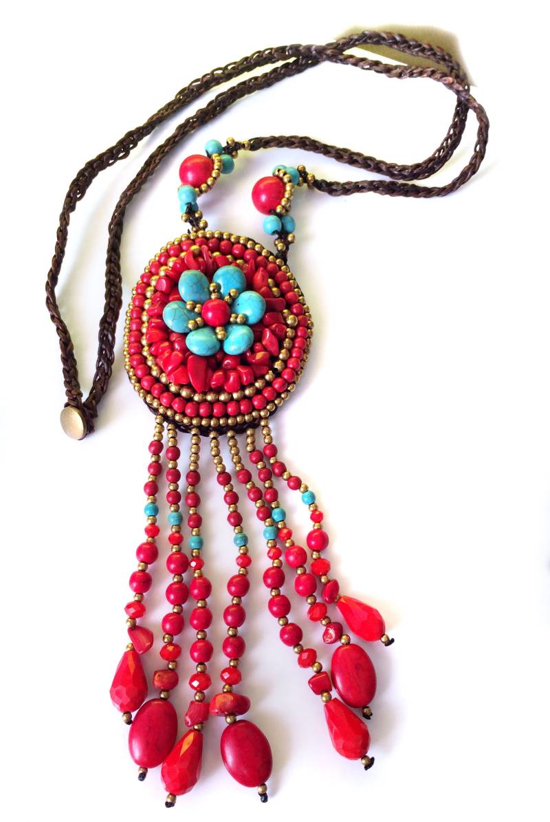 Lange Türkis-Rote Quasten-Halskette, Häkel-Halskette, Boho-Perlen-Lange & Layering-Halskette, Nepal-Halskette, Boho-stil-Schmuck Von Taneesi von taneesijewelry