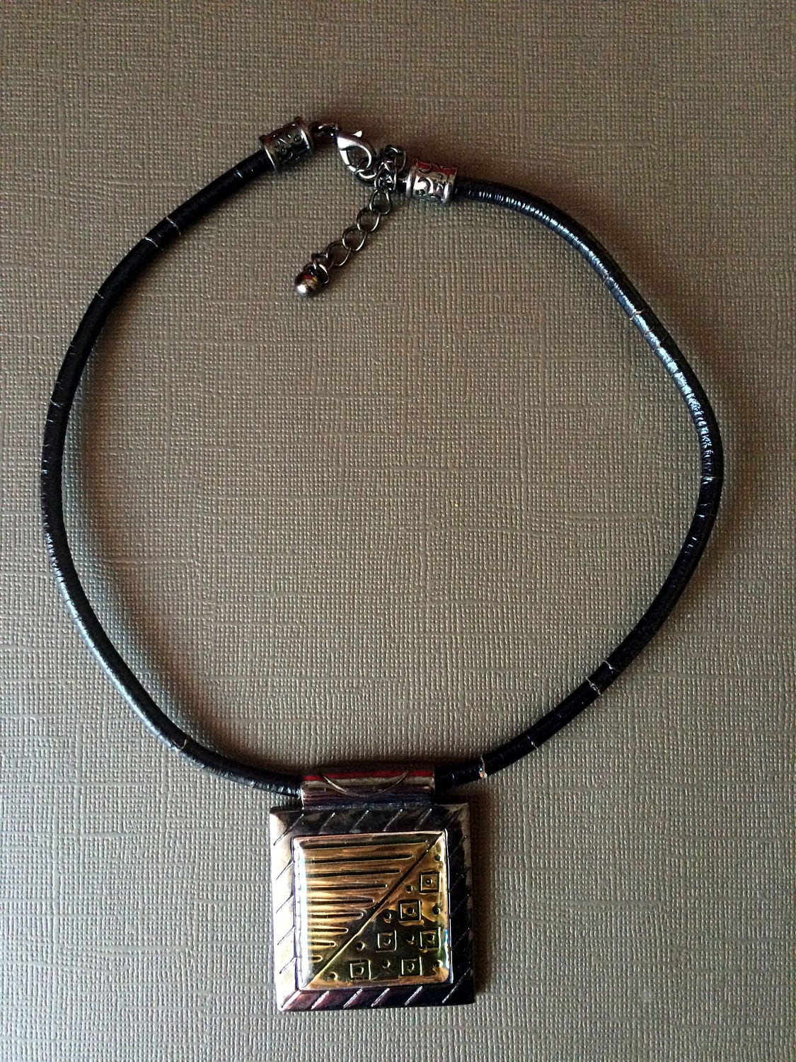 Ostern Verkauf Leder Chord Halskette, Silberne Halsreif, 50% Rabatt, Punk-Rock, Klassik Schwarzes Leder-strings von taneesijewelry