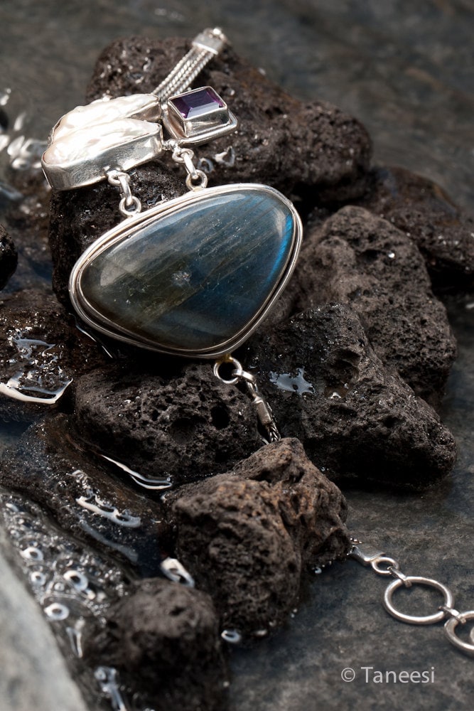 Ostern Verkauf Perlen Armband, Labradorit Schmuck, Lila Amethyst Armreif, Feine Silberne Armband Von Taneesi von taneesijewelry