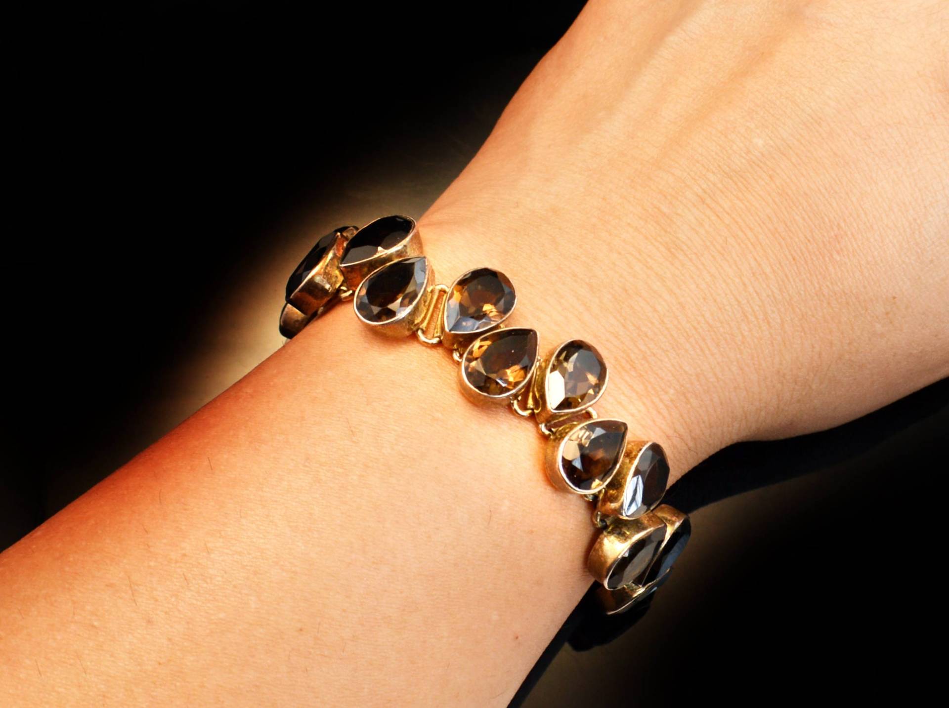 Ostern Verkauf Topaz Armband, Lünette Set, Sterling Silber Schmuck, Feine Handgefertigte Teardrop Smokey Von Taneesi von taneesijewelry