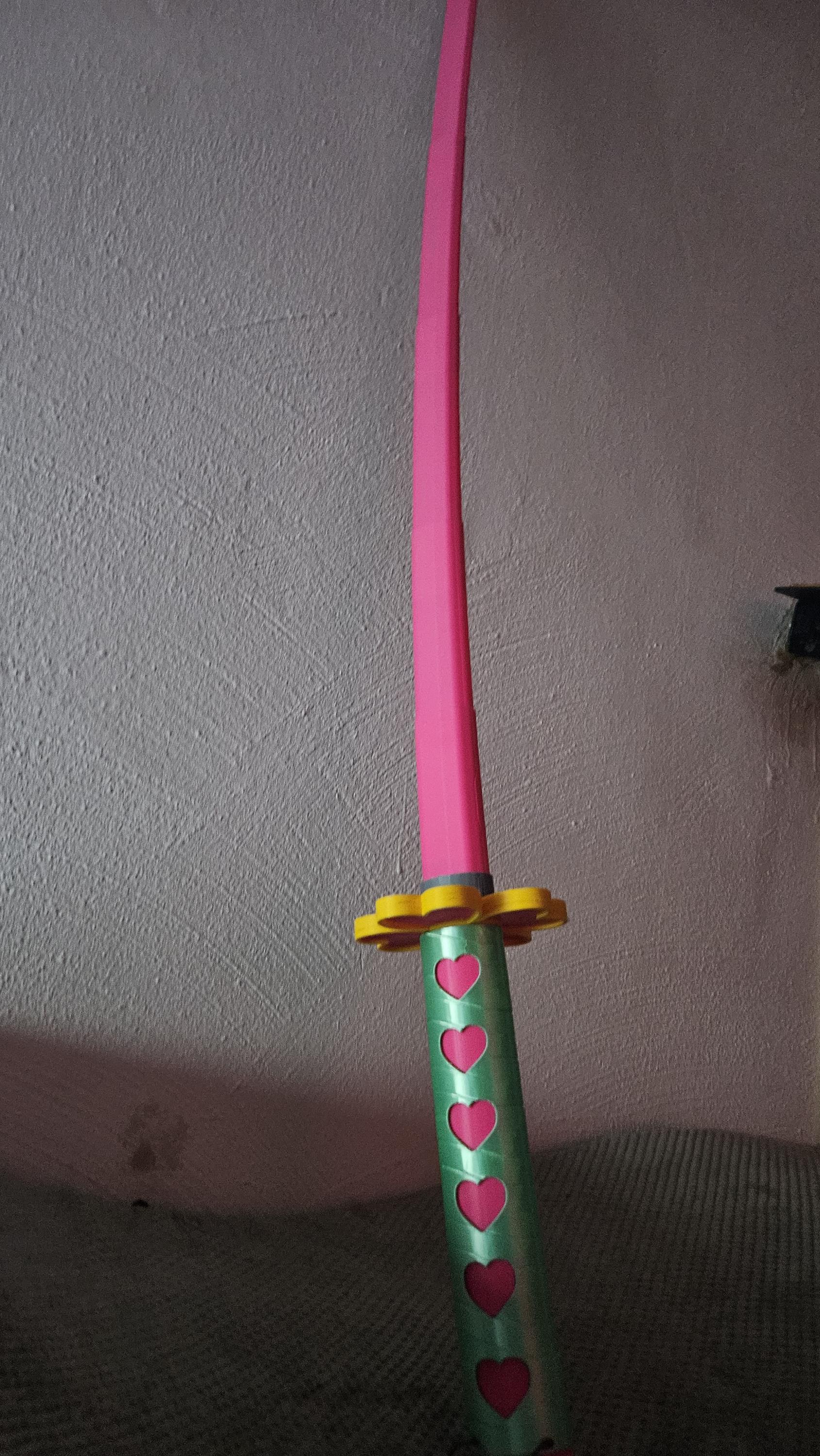 Demon Slayer Mitsuris Katana von technomaker