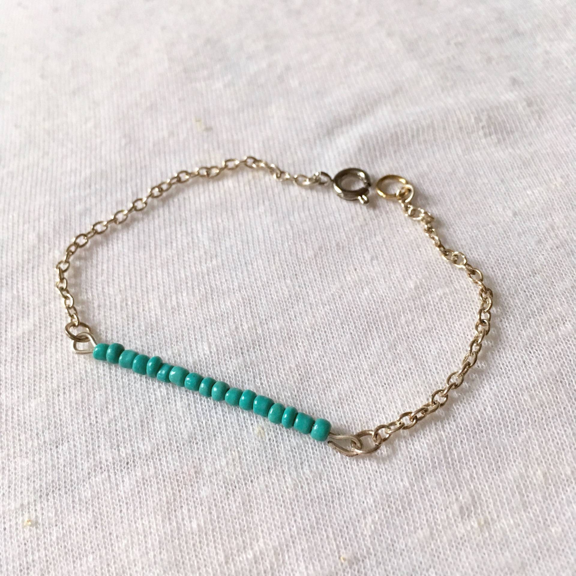 Perlen Armband, Zierliche Schichtung Armband. Minimale Perle Bar Silber-Kette. Zierinzig, Minimal. Maßgeschneidert Auf Bestellung. Geschenk Für Perlen Armband, Zierliche Schichtung Armband. Minimale Perle Bar Silber-Kette. Zierinzig, Minimal. Maßgeschneidert Auf Bestellung. Geschenk Für von teenytinyshoppe