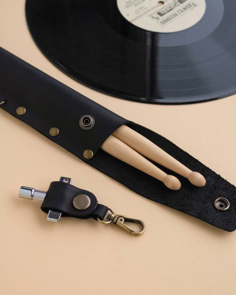 Drumstick Holder - Case -Drumstick Instrument Ledertasche Geschenk Für Schlagzeuger Musikzubehör Drummer Band Logo von tefia