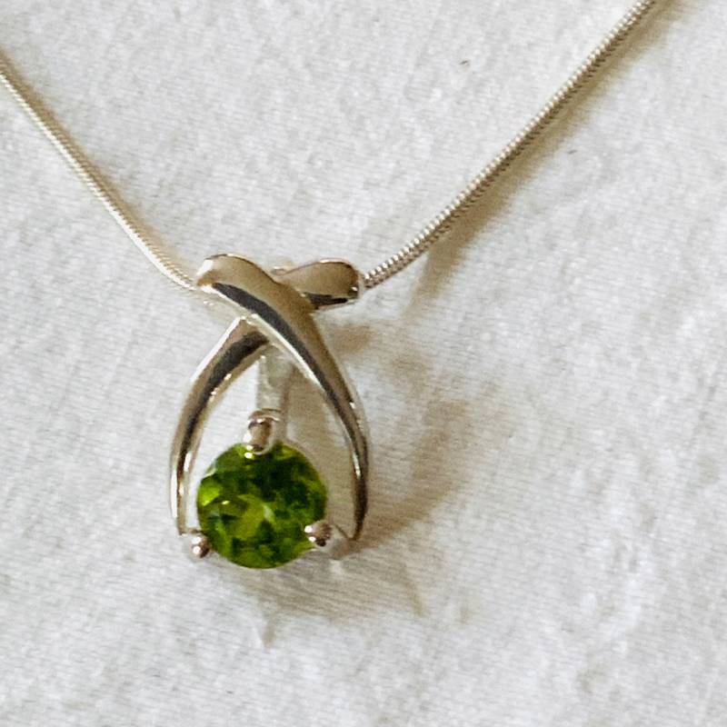 Ausgefallener Anhänger Peridot, 925Er Silber von tendenceByAngela