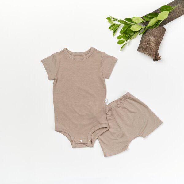 tetoi-vienna TENCEL kurzarm Body und kurze Hose Baby Set "Waldbad" von tetoi-vienna
