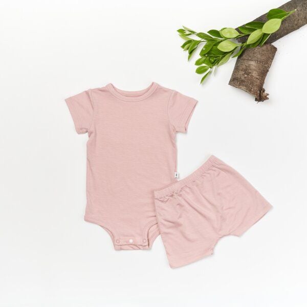 tetoi-vienna TENCEL kurzarm Body und kurze Hose Baby Set "Waldbad" von tetoi-vienna