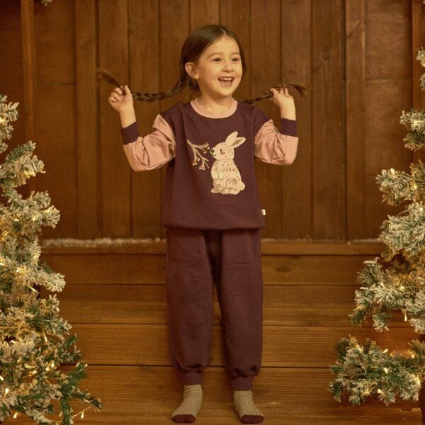 tetoi-vienna TENCEL kuscheliges Kinder Sweatshirt Hose Set "Alpenflausch Hase" von tetoi-vienna