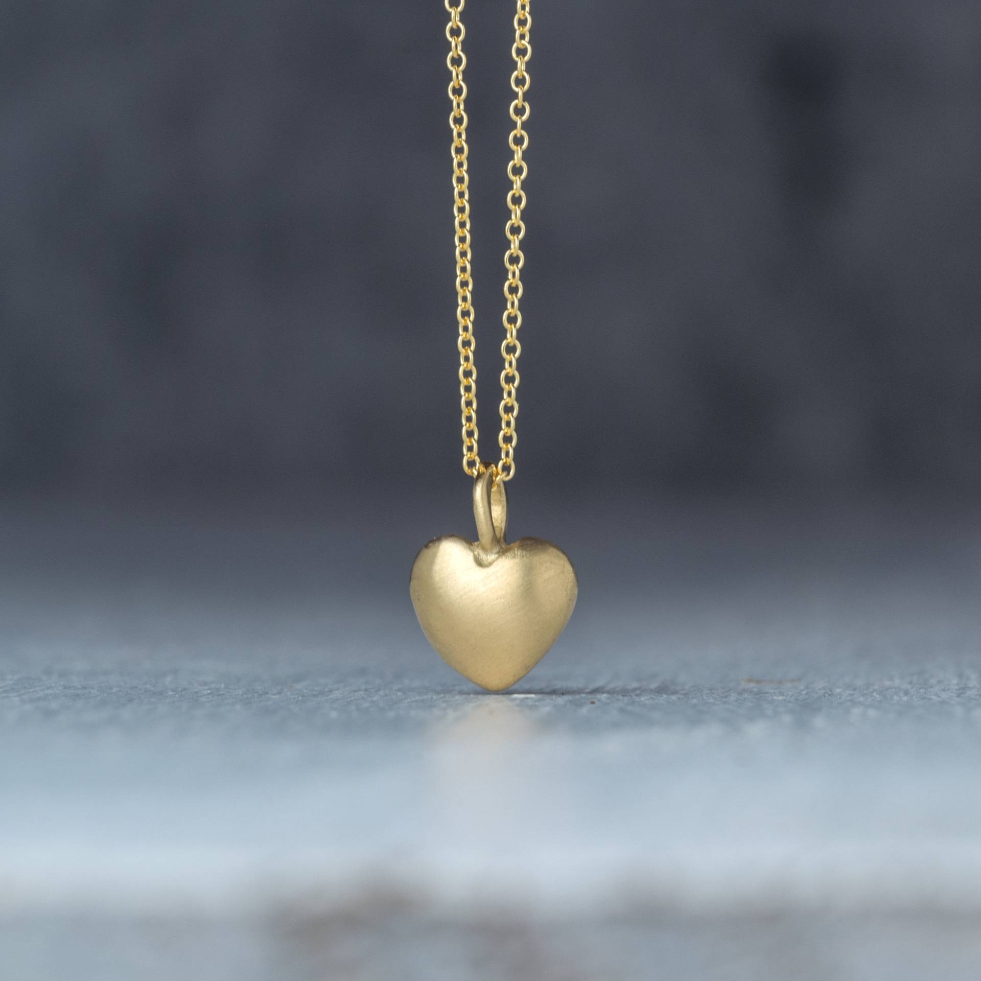 Herz Anhänger Gold/Minimal Geschenk Für Sie von thalassajewelry