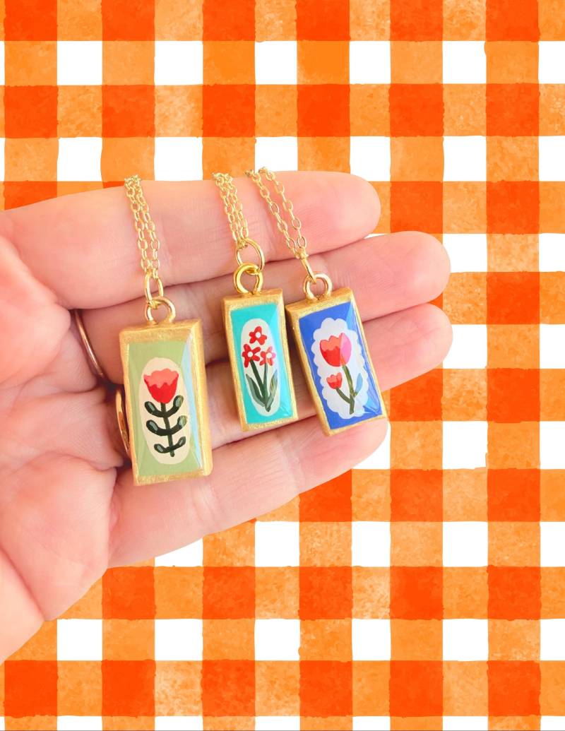 18K Gold Filled Halskette Mit Handbemaltem Charm von thathighfivelife