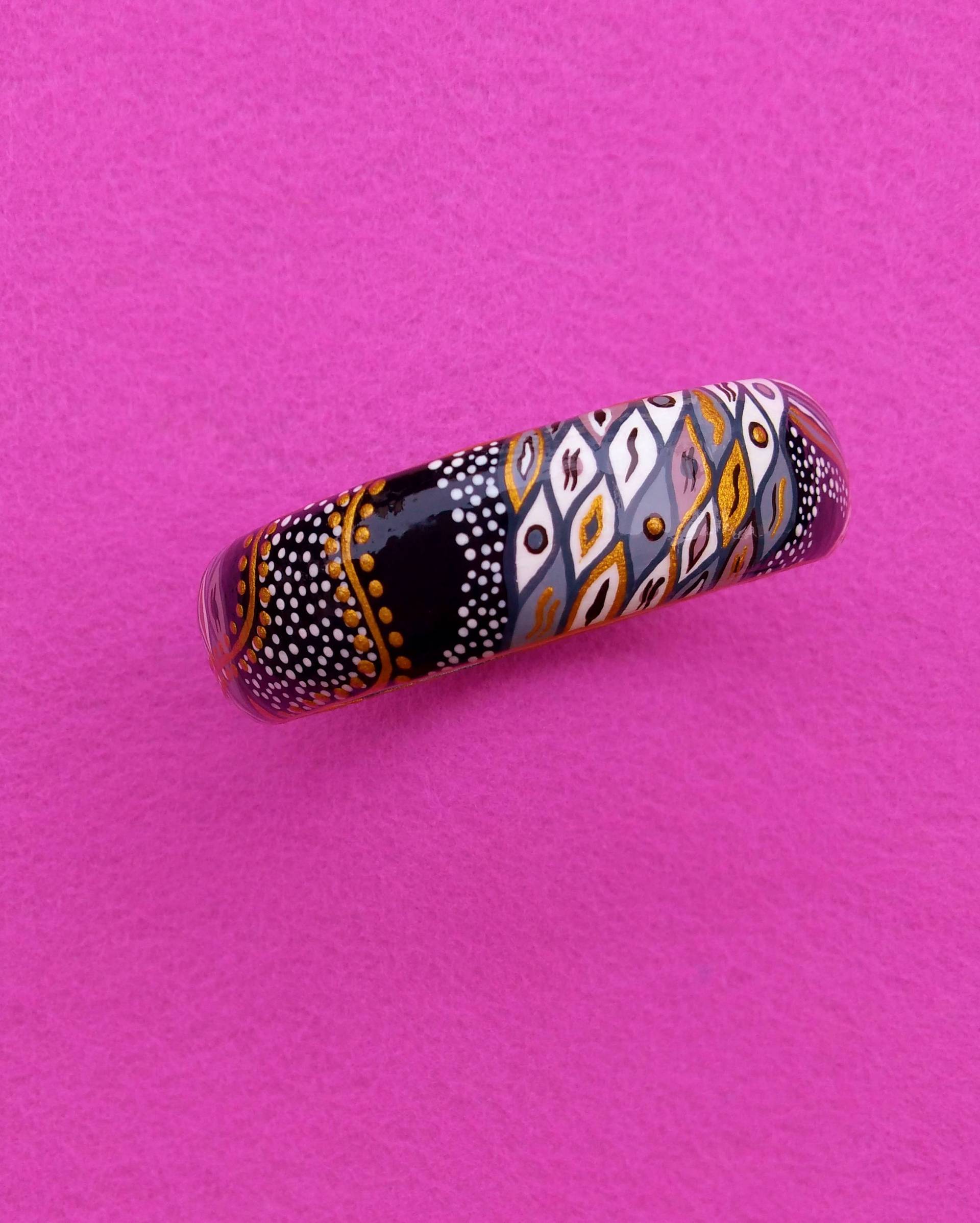 Handbemalter Armreif. Kunst Armreif Aus Holz Handgefertigt Schwarz Weiß Gold Braun Acrylmalerei Inspiriert Von Gustav Klimt Schmuck Geschenk Handbemalter Armreif. Kunst Armreif Aus Holz Handgefertigt Schwarz Weiß Gold Braun Acrylmalerei Inspiriert Von Gustav Klimt Schmuck Geschenk von theArtDecoBox