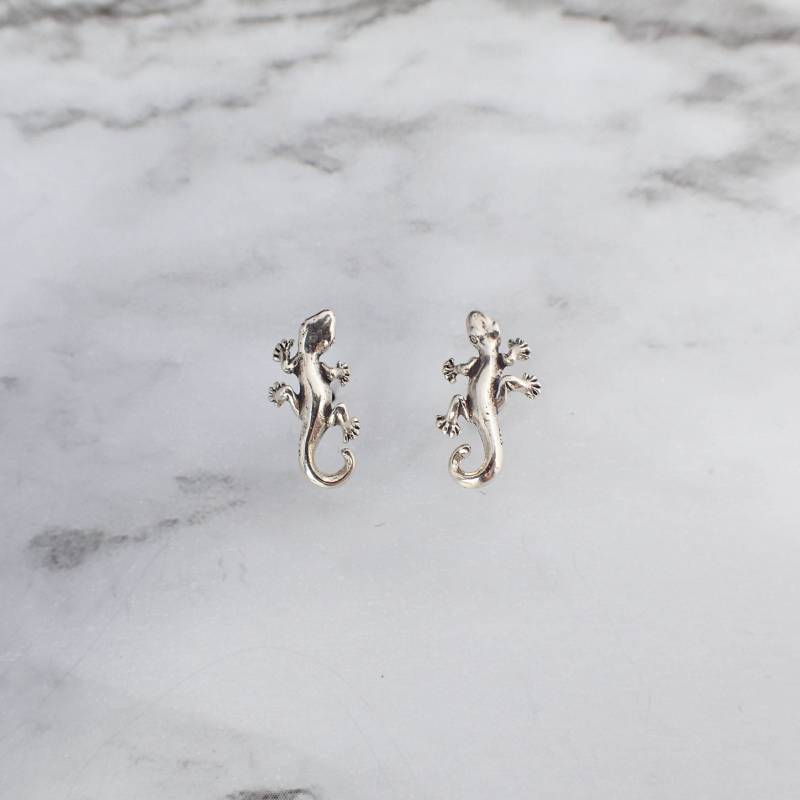 Eidechse Ohrringe, Gecko Ohrstecker, Silber Geschenk, Mutter Reptil Geschenk von theDandelionBay