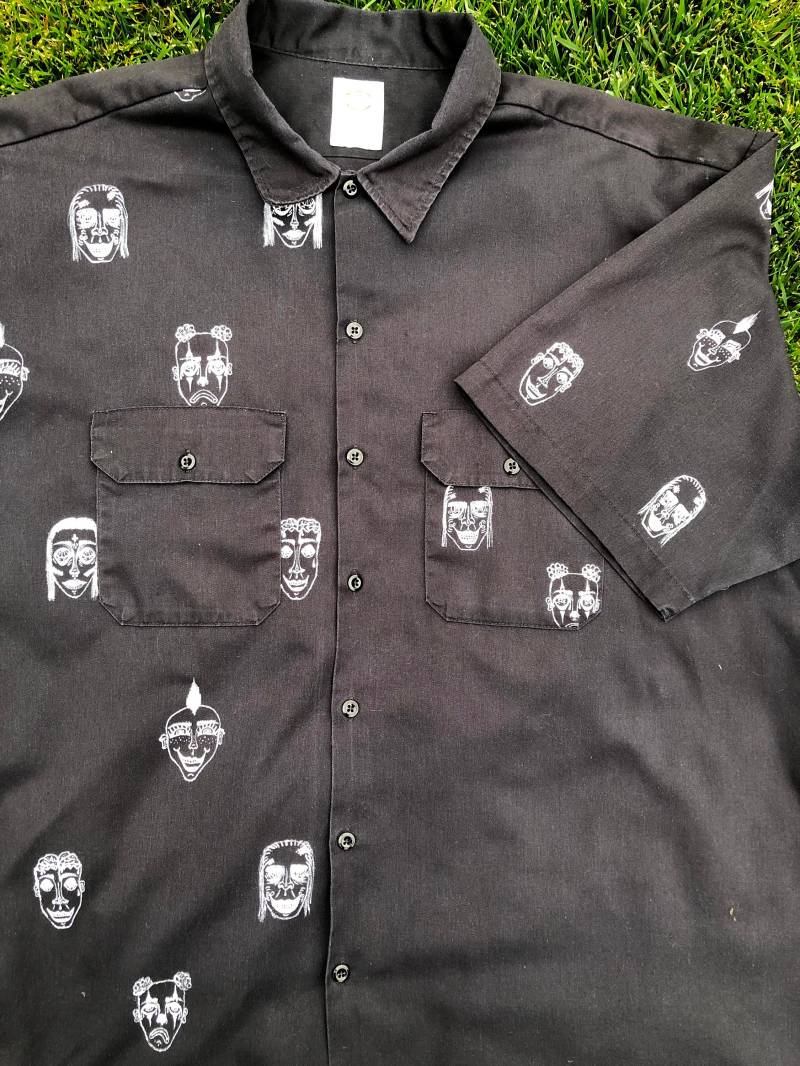 Friendly Faces Dickies Button Down - Handbemalt von theFaceofJaceArtwork