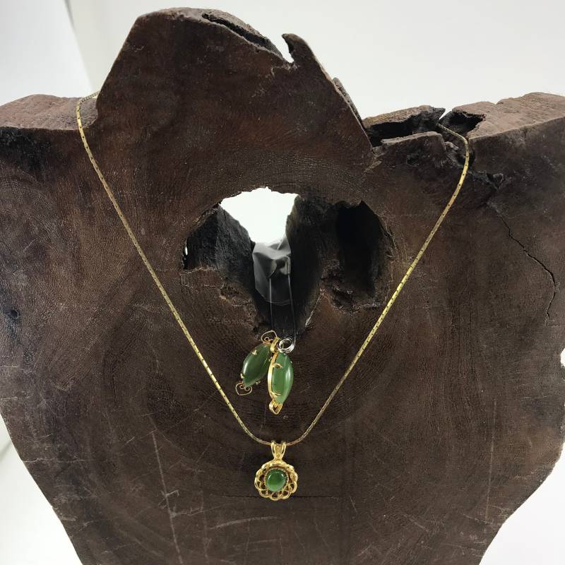 Jade Mutter Halskette-Ohrringe Set Vintage Nephrit - Schätzwert 60Usd von theGardenOfSweden