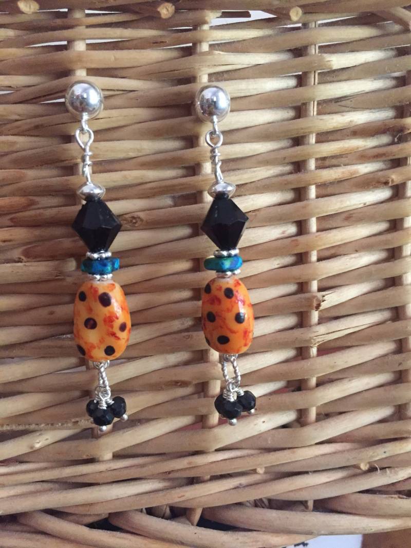 sterling Silber, Von Hand Bemalt, Tier Glasperlen Und Swarovski-Kristallen-Ohrringe von thePearlyPanoply