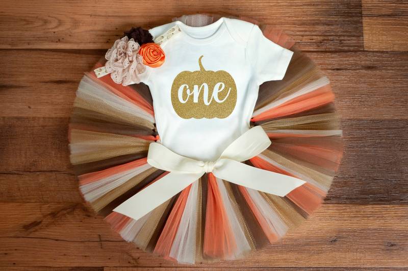 "Falls Kleiner Kürbis Ersten Geburtstag Outfit Mädchen "Tashia" Orange, Braun, Beige, Und Gold." von thePhotoPunks