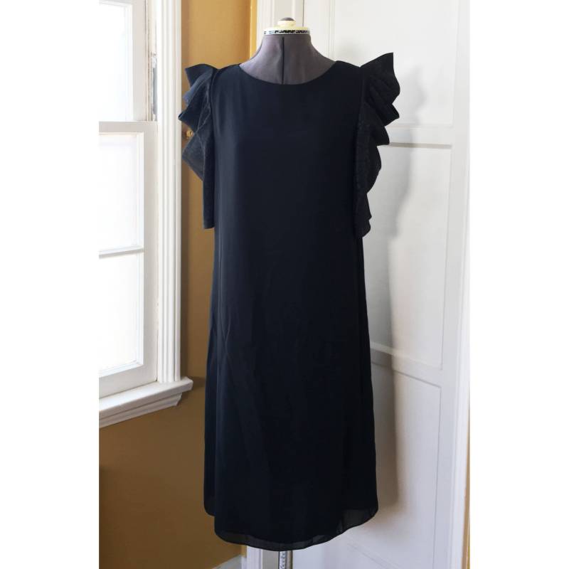 80Er-Jahre-Schwarzes Abendkleid. Genkrammte, Drapierte, Ein Bein Von Hammelärmel Gerade Silhouette Vintage-Partykleid 80Er-Jahre-Schwarzes Abendkleid. Genkrammte, Drapierte, Ein Bein Von Hammelärmel Gerade Silhouette Vintage-Partykleid von theRetroLink