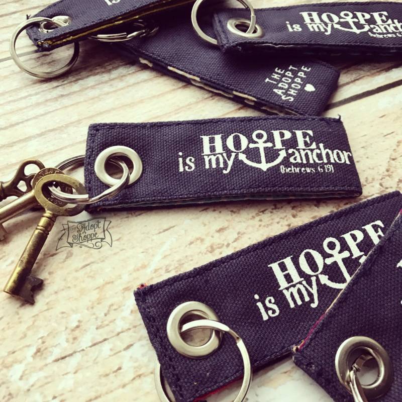 Hope Is My Anchor | Hebräer 619 Navy Fair Trade Vintage Schlüsselanhänger Hope Is My Anchor | Hebräer 619 Navy Fair Trade Vintage Schlüsselanhänger von theadoptshoppe