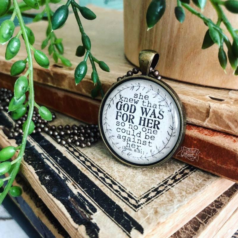 Sie Wusste, Dass Gott Für Sie War, So Niemand Gegen Ihre Halskette | Römer 8, 31 Sein Konnte von theadoptshoppe