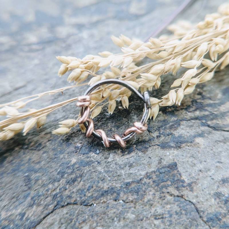 22G Weinrebe Einzeln Individuelle KreolenOhrring, Knorpel Hoop, Helix Hoop Handgemacht Von Thebeadedlily 22G Weinrebe Einzeln Individuelle KreolenOhrring, Knorpel Hoop, Helix Hoop Handgemacht Von Thebeadedlily von thebeadedlily