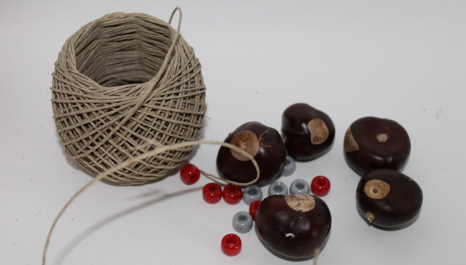 Machen Sie Ihr Eigenes Buckeye Halsketten-Kit Machen Sie Ihr Eigenes Buckeye Halsketten-Kit von thebuckeyelady
